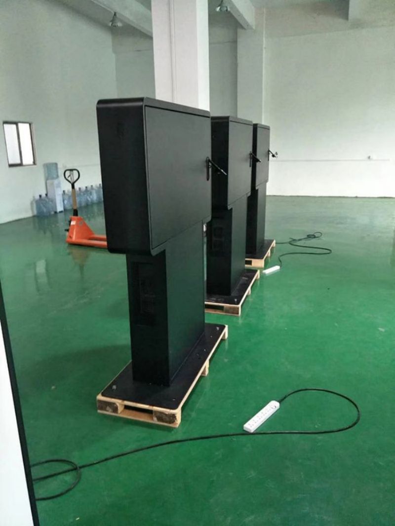 商用戶外落地廣告機-05