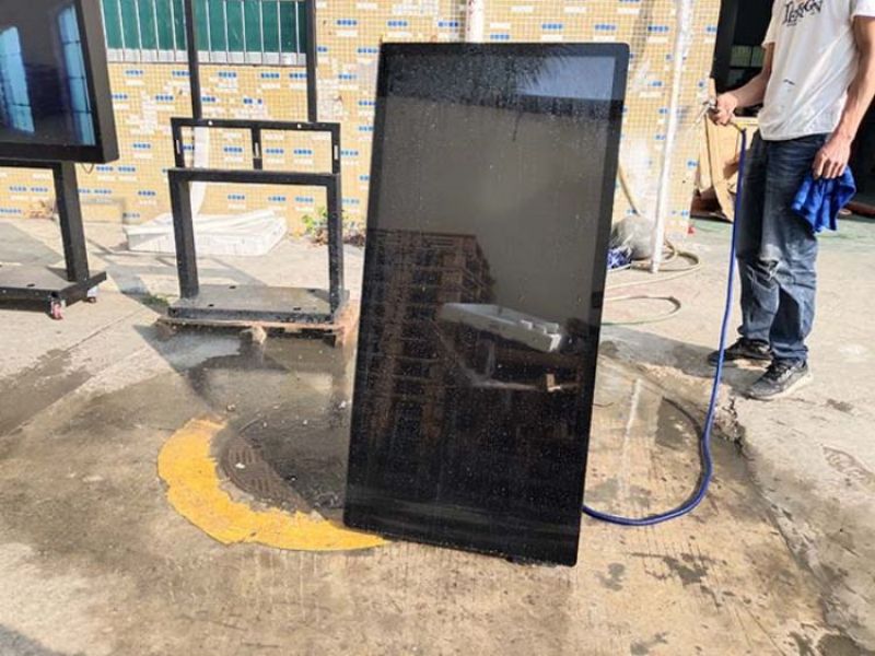 推車款戶外廣告機(jī)廠家批發(fā)-01