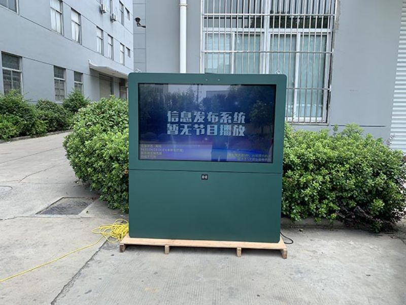寬屏落地式廣告機信息發(fā)布系統(tǒng)-01